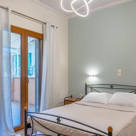 G.R Luxury Apartment Kalligoni Esterno foto