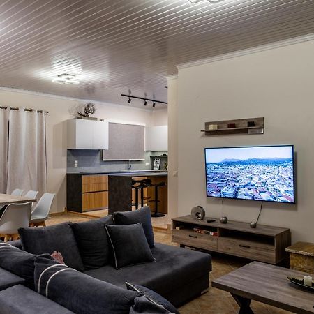G.R Luxury Apartment Kalligoni Esterno foto
