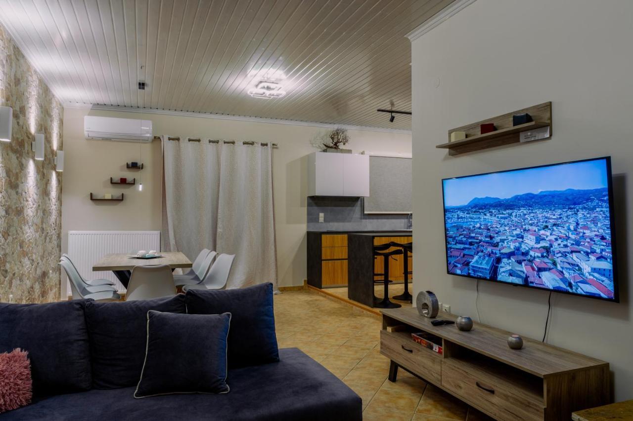 G.R Luxury Apartment Kalligoni Esterno foto
