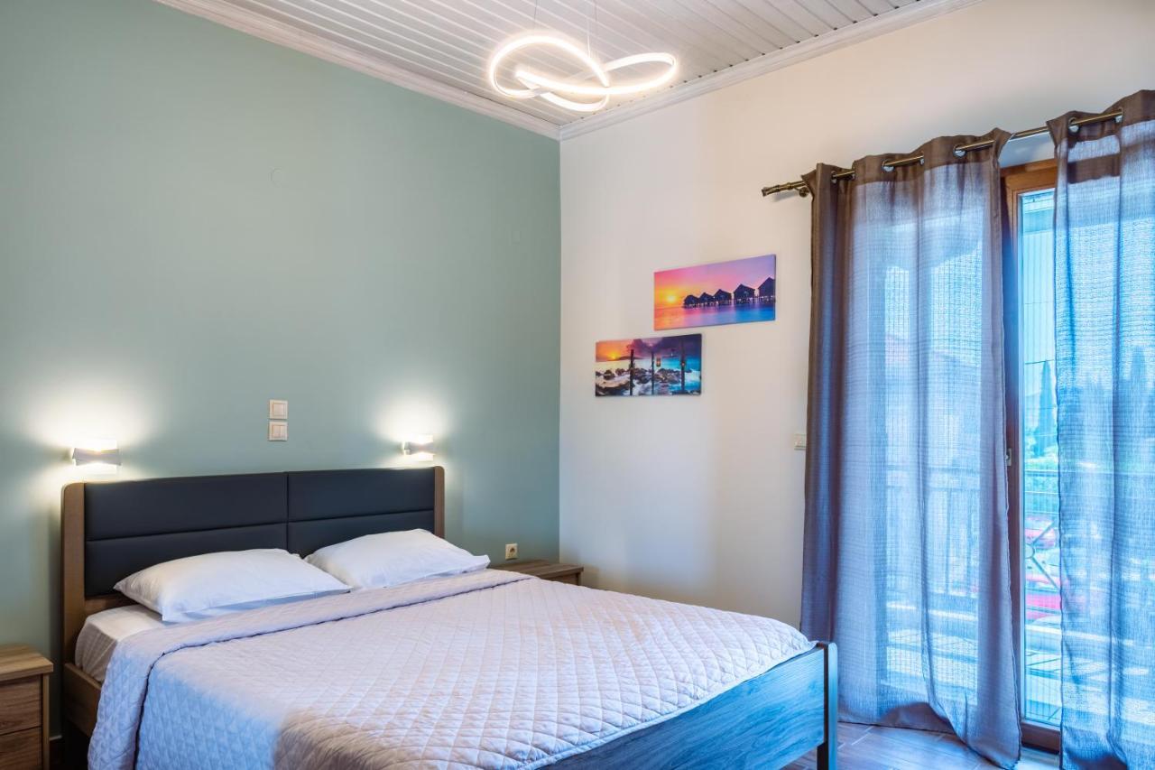 G.R Luxury Apartment Kalligoni Esterno foto