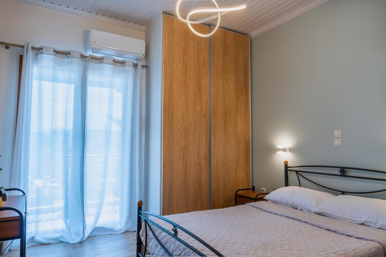 G.R Luxury Apartment Kalligoni Esterno foto